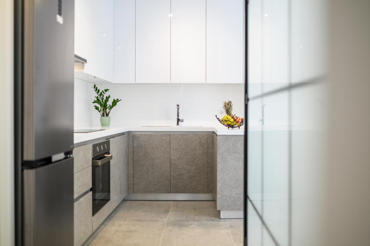 Aetherius Executive 5 Min To Apartment Kos Town